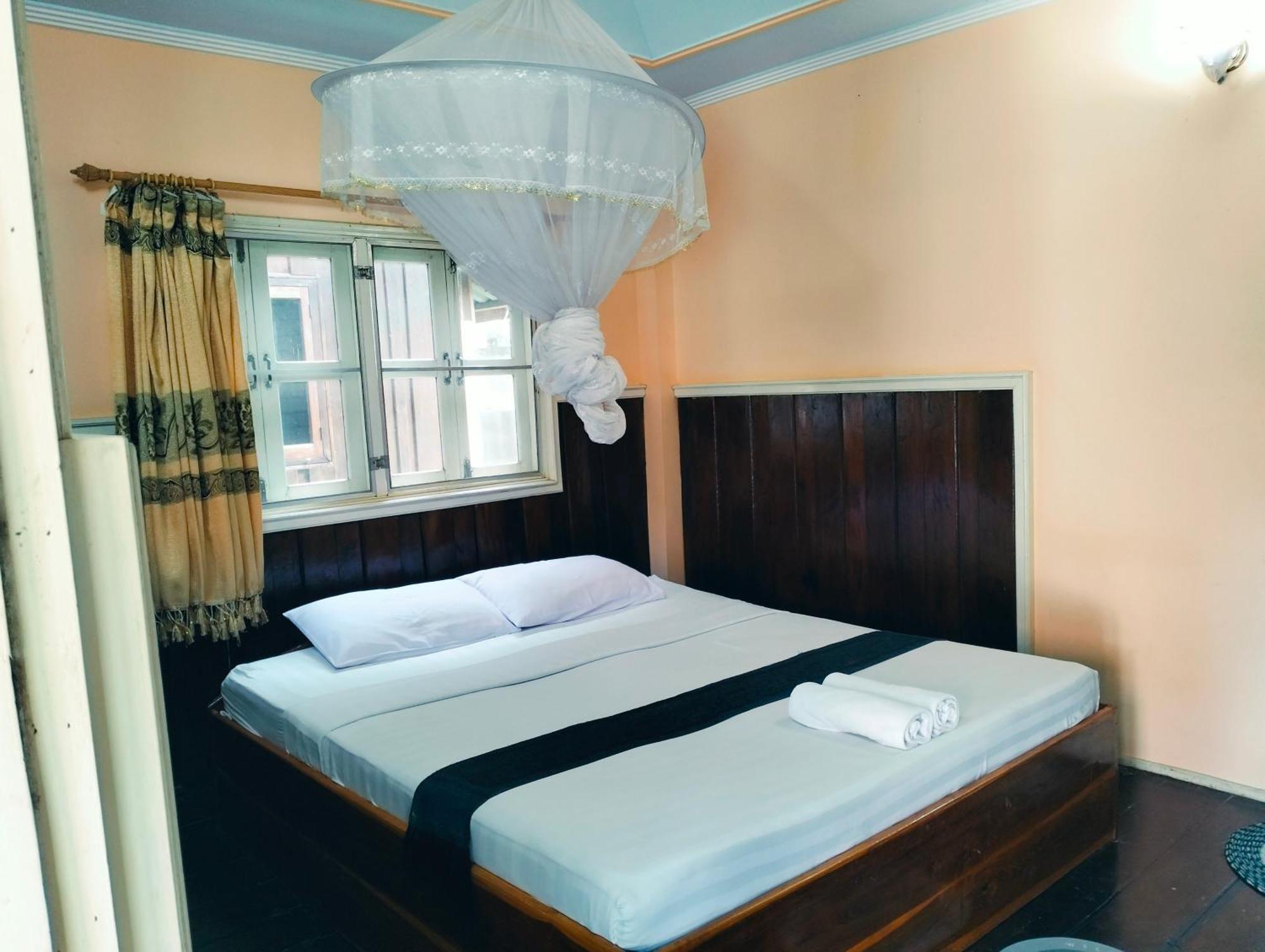 Pan Guest House Donkhone Ban Donsom Bagian luar foto